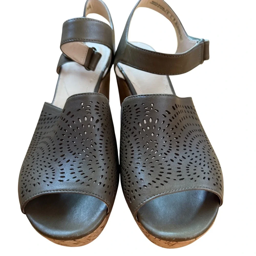 Clarks Maritsa Nila Wedge Women's Sandals Khaki Leather Platform Heels Size 9 - Picture 6 of 10
